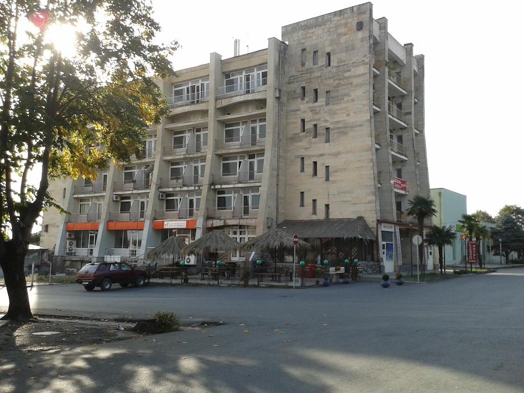 Hereti Hotel Lagodekhi Extérieur photo