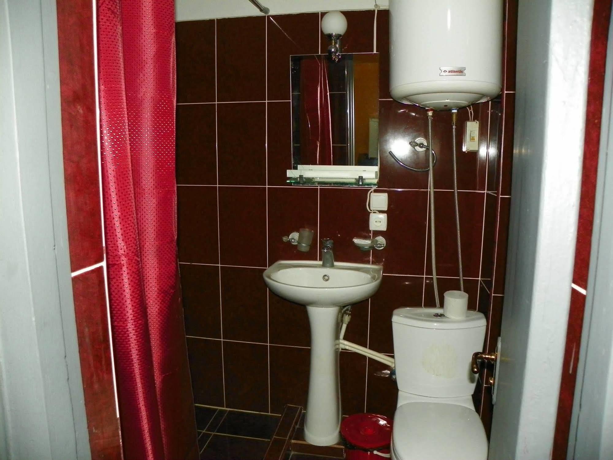 Hereti Hotel Lagodekhi Extérieur photo